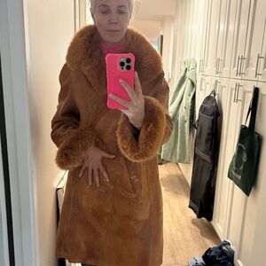 Luxurious Tan Teddy Jacket with Fur interior. Leather. Burnt orange fab color